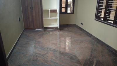 Bedroom Image of 1000 Sq.ft 2 BHK Builder Floor for rent in Adugodi Bengaluru for Rs. 41000