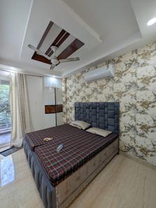 Bedroom Image of 720 Sq.ft 2 BHK Builder Floor for rent in Rajouri Garden New Delhi for Rs. 37000