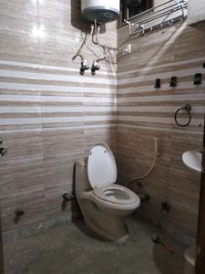 Common Bathroom Image of 950 Sq.ft 2 BHK Apartment / Flat for sale in Shubham Apartments, Shalimar Garden Ghaziabad for Rs. 6000000
