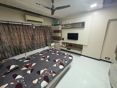 Bedroom Image of 1000 Sq.ft 2 BHK Apartment / Flat for sale in Mazgaon Mumbai for Rs. 30000000