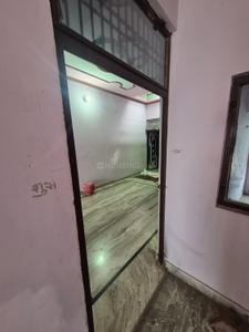 Bedroom Image of 810 Sq.ft 2 BHK Builder Floor for rent in Shastripuram Agra for Rs. 5200