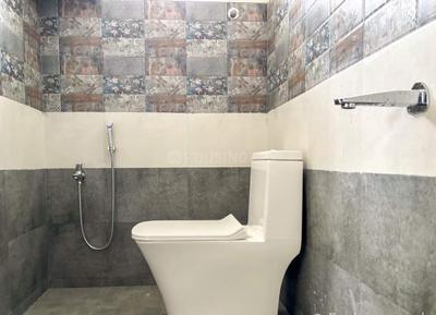 Bathroom Image of 1300 Sq.ft 3 BHK Independent House for sale in Sri Falcon City, Marasandiram Hosur for Rs. 9715000