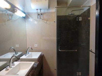 Bathroom Image of 2100 Sq.ft 3 BHK Apartment / Flat for sale in Emaar Commonwealth Games Village, Pandav Nagar New Delhi for Rs. 75000000