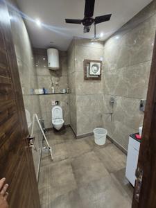 Image of 1000 Sq.ft 2 BHK Builder Floor for rent in Mansarover Garden, New Delhi for Rs. 35000