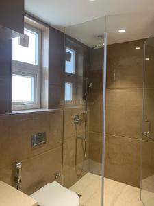 Bathroom Image of 2100 Sq.ft 4 BHK Builder Floor for sale in Safdarjung Enclave New Delhi for Rs. 85000000