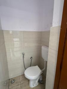 Bathroom Image of 1600 Sq.ft 3 BHK Builder Floor for rent in Balliwala Dehradun for Rs. 25000