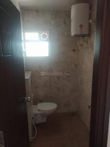 Bathroom Image of 1200 Sq.ft 3 BHK Builder Floor for rent in Malleswaram Bengaluru for Rs. 35000