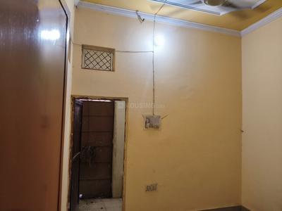 Bedroom Image of 460 Sq.ft 1 BHK Builder Floor for rent in Nawada New Delhi for Rs. 7500