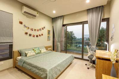 Bedroom Image of 6750 Sq.ft 4 BHK Villa for rent in Shilaj Ahmedabad for Rs. 225000