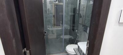 Bathroom Image of 650 Sq.ft 2 BHK Apartment / Flat for sale in Vile Parle East Mumbai for Rs. 21000000