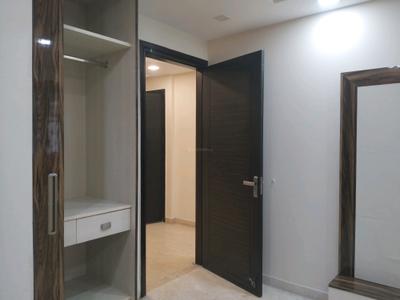 Bedroom Image of 1350 Sq.ft 3 BHK Builder Floor for rent in Paschim Vihar New Delhi for Rs. 45000