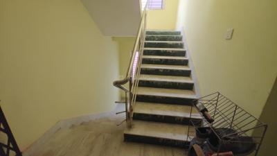 Staircase Image of 727 Sq.ft 2 BHK Apartment / Flat for sale in Keshtopur Kolkata for Rs. 2600000