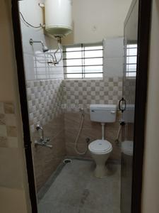 Bathroom Image of 350 Sq.ft 1 BHK Apartment / Flat for rent in HSR Layout Bengaluru for Rs. 20000