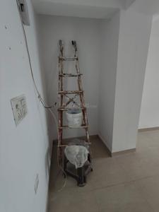 Hall Image of 1544 Sq.ft 3.5 BHK Apartment / Flat for sale in Amrapali Silicon City, Sector 76 Noida for Rs. 16800000