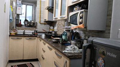 Kitchen Image of 750 Sq.ft 2 BHK Apartment / Flat for rent in CGHS Rail Vihar, Sector 15 Gurgaon for Rs. 35000