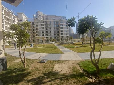 Image of 1947 Sq.ft 3 BHK Apartment / Flat for sale in Godrej Palm Retreat 1, Sector 150, Noida for Rs. 31500000