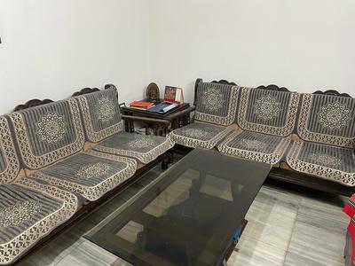Living Room Image of 1000 Sq.ft 2 BHK Apartment / Flat for sale in Shalimar Garden Ghaziabad for Rs. 3500000