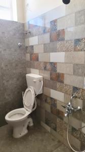 Bathroom Image of 992 Sq.ft 3 BHK Apartment / Flat for sale in Korattur Chennai for Rs. 6350400
