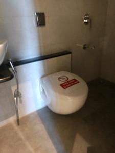 Common Bathroom Image of 950 Sq.ft 2 BHK Apartment / Flat for rent in Nyati Exuberance, Mohammed Wadi Pune for Rs. 21000