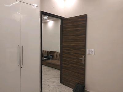 Bedroom Image of 850 Sq.ft 2 BHK Builder Floor for sale in Vikaspuri New Delhi for Rs. 12500000