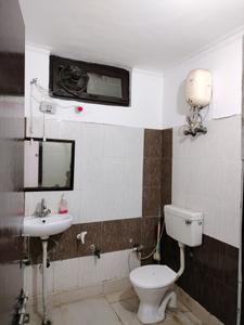 Common Bathroom Image of 1125 Sq.ft 3 BHK Apartment / Flat for sale in Mahavir Enclave New Delhi for Rs. 8000000
