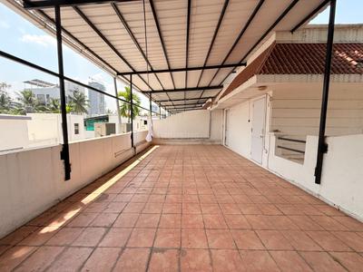 Balcony Image of 4050 Sq.ft 3.5 BHK Villa for rent in Aundh Pune for Rs. 200000