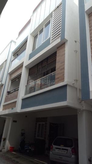 Vijay Raja Navarathna Main Image 1