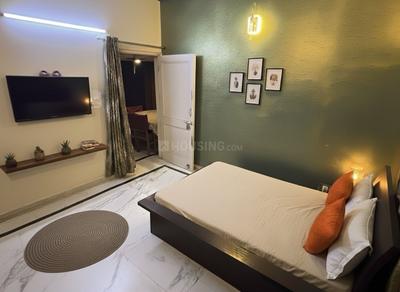 Bedroom Image of 1300 Sq.ft 3 BHK Builder Floor for rent in Sector 19 Noida for Rs. 45000