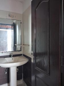 Common Bathroom Image of 900 Sq.ft 2 BHK Apartment / Flat for sale in Amrapali Platinum, Sector 119 Noida for Rs. 8800000