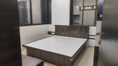 Bedroom Image of 575 Sq.ft 1 BHK Apartment / Flat for rent in Sugee Sadan, Dadar West Mumbai for Rs. 70000