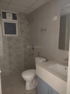Bathroom Image of 1470 Sq.ft 3.5 BHK Apartment / Flat for sale in Signature Global City 37D Phase 2, Sector 37D Gurgaon for Rs. 20000000
