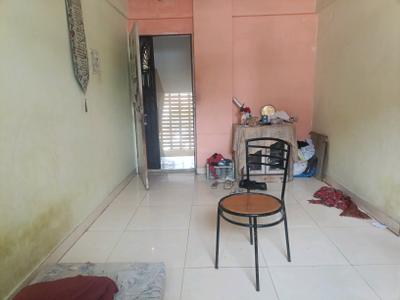 Living Room Image of 800 Sq.ft 1.5 BHK Builder Floor for sale in Kamothe Navi Mumbai for Rs. 5200000