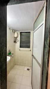 Bathroom Image of 225 Sq.ft 1 RK Apartment / Flat for rent in Kohinoor Jasmine, Dadar West Mumbai for Rs. 30000