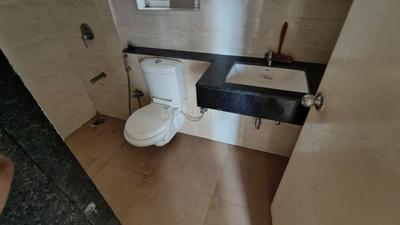 Bathroom Image of 930 Sq.ft 1.5 BHK Apartment / Flat for sale in Indiabulls Greens, Panvel Navi Mumbai for Rs. 5100000