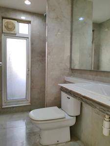 Common Bathroom Image of 1200 Sq.ft 2.5 BHK Apartment / Flat for sale in Hiranandani Pelican, Hiranandani Estate Thane for Rs. 29500000