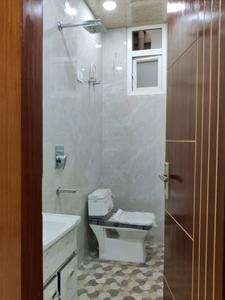 Common Bathroom Image of 1350 Sq.ft 3 BHK Builder Floor for sale in Indirapuram Ghaziabad for Rs. 13500000