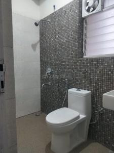 Bathroom Image of 925 Sq.ft 2 BHK Apartment / Flat for rent in Rishi Ventoso, Madhyamgram Kolkata for Rs. 22000
