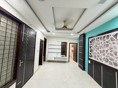 Image of 1600 Sq.ft 4 BHK Apartment / Flat for sale in Vasant Kunj, New Delhi for Rs. 14500000
