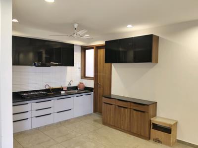 Kitchen Image of 1172 Sq.ft 3.5 BHK Apartment / Flat for rent in Malabar Exotica, Vaishno Devi Circle Ahmedabad for Rs. 43000