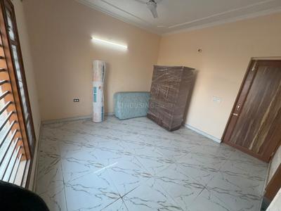 Bedroom Image of 3000 Sq.ft 2 BHK Builder Floor for rent in Bajwa Sunny Enclave, Kharar Mohali for Rs. 22000