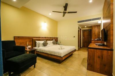 Bedroom Image of 3000 Sq.ft 4 BHK Builder Floor for rent in Pitampura New Delhi for Rs. 125000