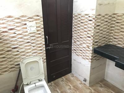 Bathroom Image of Girl's pg in Sector 33, Chandigarh