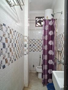 Common Bathroom Image of 670 Sq.ft 1 BHK Builder Floor for rent in Bindapur New Delhi for Rs. 19000
