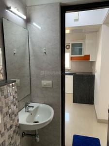 Image of 1320 Sq.ft 3 BHK Apartment / Flat for rent in Rustomjee Azziano, Thane West, Thane for Rs. 68000