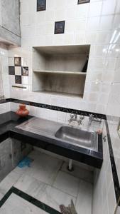 Kitchen Image of 600 Sq.ft 2 BHK Independent House for rent in Ashok Vihar New Delhi for Rs. 24999