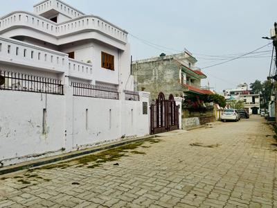 Image of 8000 Sq.ft 10 BHK Independent House for sale in Gaurabagh, Lucknow for Rs. 50000000