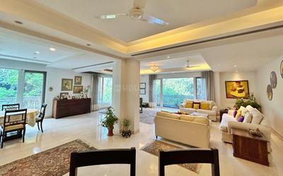 Hall Image of 7200 Sq.ft 4 BHK Builder Floor for rent in Panchsheel Park New Delhi for Rs. 500000