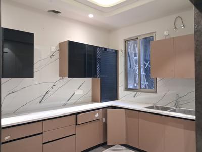 Kitchen Image of 1800 Sq.ft 3 BHK Builder Floor for sale in Paschim Vihar New Delhi for Rs. 36000000