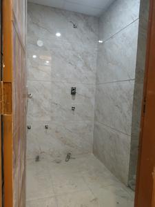 Common Bathroom Image of 1300 Sq.ft 1 BHK Apartment / Flat for rent in Rajpur New Delhi for Rs. 17500