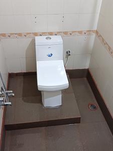 Bathroom Image of 1080 Sq.ft 2 BHK Apartment / Flat for rent in Jana Jeeva Castle, Kodigehalli Bengaluru for Rs. 27000